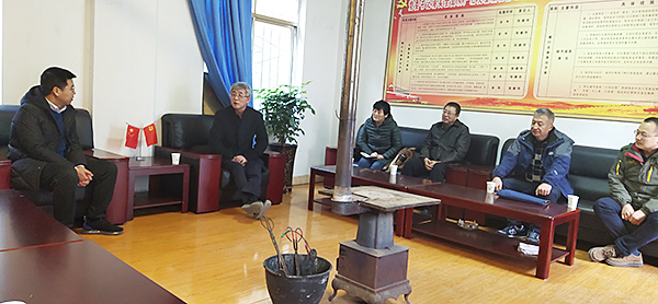 1576565286794637.jpg 与帮扶州里主要向导举行座谈交流.jpg