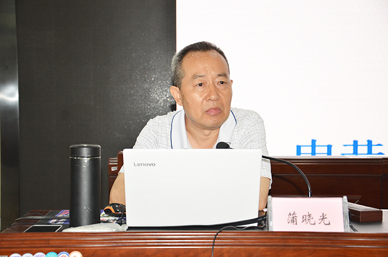 1592447332968172.jpg 天水市委党校教授授课.JPG